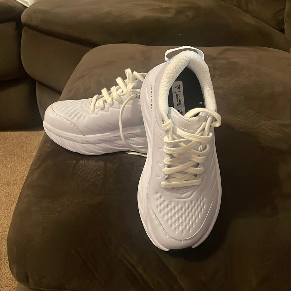 HOKA BONDI SR Size 7